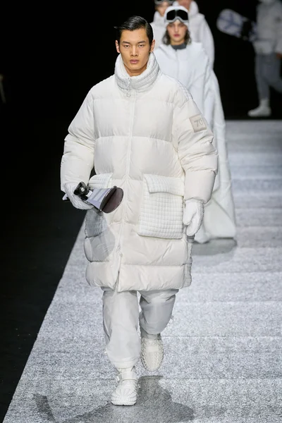 Look 37